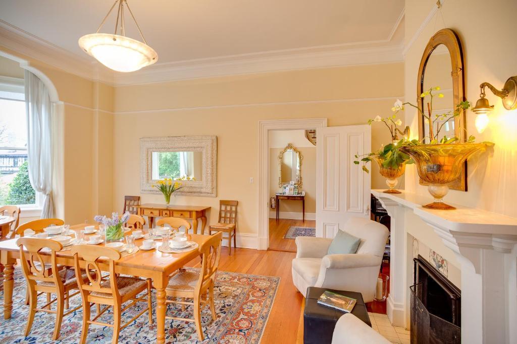 Fairholme Manor Inn Victoria Kültér fotó